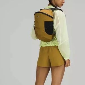 Lululemon Run All Day Backpack Spice Gold NWT Gym Travel Run